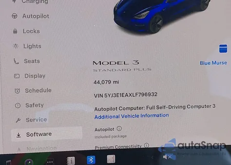2020 Tesla Model 3 Standard Range Plus Rear-Wheel Drive/Standard Range Rear-Wheel Drive z USA, uszkodzony, nr VIN 5YJ3E1EAXLF796932
